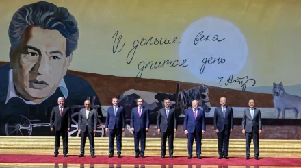 Шолпан-Атада Еуразиялық үкіметаралық кеңестің отырысы өтіп, маңызды құжаттарға қол қойылды