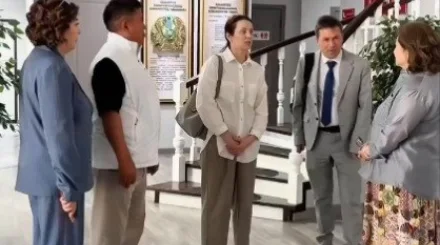 Международные наблюдатели посетили предвыборный штаб НПК