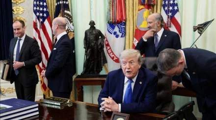 Трамп подписал новые указы об ограничении гражданства по рождению в США