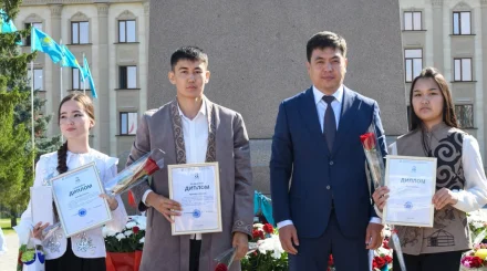 Абай күні мазмұнды іс-шаралармен айшықталды