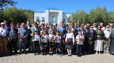   Қарағандыда Абай күніне орай 155-ке жуық іс-шара өтіп, «Book Picnic» әдеби алаңы ашылды   