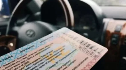 Автошколы выступили против новых правил в Казахстане