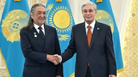 Тоқаев бір топ қоғам қайраткерін мемлекеттік наградалармен марапаттады