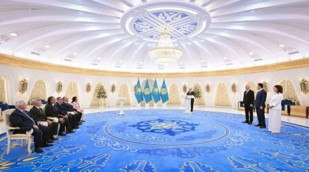 Президент бір топ қоғам қайраткерін мемлекеттік наградамен марапаттады
