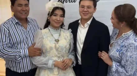  Мирас пен Құралай жаңа құдаларын көрсетіп, көпшілікке алғыс айтты 