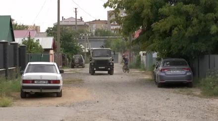 От канализации до уголовного дела: жители частного сектора в центре Актобе отдали сотни тысяч тенге за подведение коммуникаций и остались ни с чем