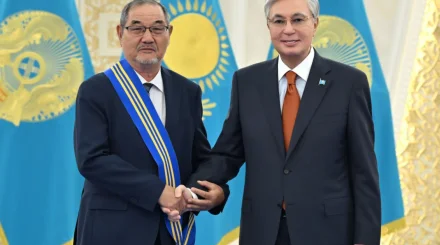  Мемлекет басшысы жазушы Тұрсын Жұртбайға бірінші дәрежелі «Барыс» орденін табыстады 