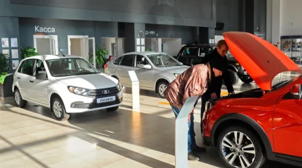 Автосарапшы: Көлік импортын шектеу қазақстандықтарды дилерден алуға мәжбүрлеуі мүмкін