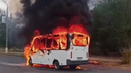 Степногорскіде автобустан өрт шықты: 10 адам эвакуацияланды