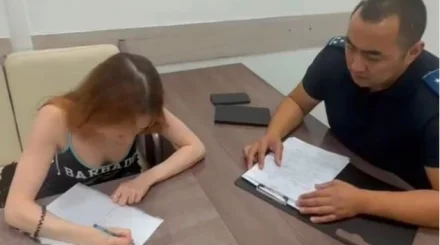 Иностранной стримерше ограничили въезд в Казахстан на пять лет
