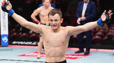 Бекзата Алмахана исключили из ростера UFC