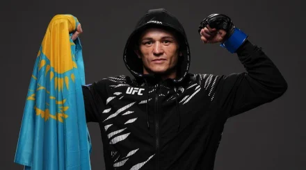 Казахстанского бойца ММА исключили из UFC