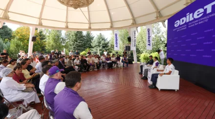  Креативті экономика туралы заң мен киноға рибейт: индустрия өкілдері «Әділет» партиясына ұсыныстарын жеткізді 