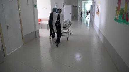 8-летняя девочка умерла после падения в септик во дворе частного дома в Уральске