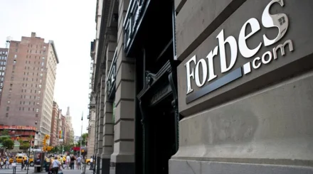 Скандал в Forbes: главреда уволили из-за получения миллионов долларов от партнёра