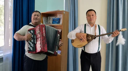 На родине Шамши Калдаякова подхватили музыкальный челлендж