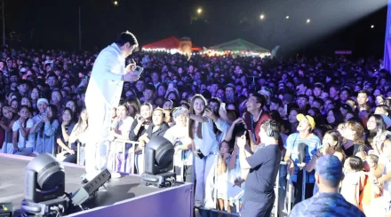 В Алматы на сцене ALMATY SUMMER FEST прозвучали песни Шәмши Калдаякова