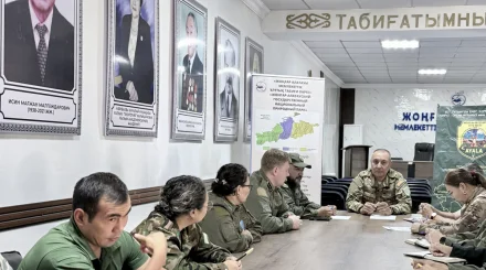 Сохранение экосистем и статус инспекторов: партия "Байтақ" провела круглый стол в нацпарке "Жонгар-Алатау"