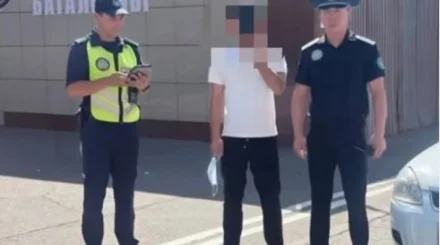 Пассажиры ради просмотров высунулись из движущейся машины в Павлодаре (ВИДЕО)