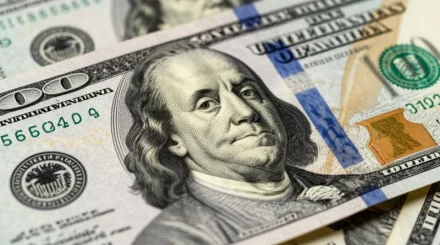 Резкое падение доллара: что происходит в казахстанских обменниках