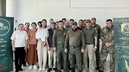  «Байтақ» партиясының кандидаттары «Көлсай көлдері» табиғи паркінің ұжымымен кездесті 
