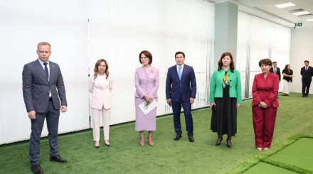 Жұлдыз Сүлейменова Спорт күніне орай педагогтерді марапаттады
