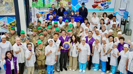  «Әділет» партиясынан Құрылтай депутаттығына кандидаттар қостанайлық кәсіпорын жұмысшыларымен кездесті 