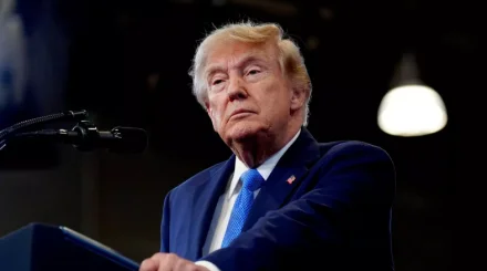 Трамптың рейтингі 33%-ға дейін төмендеді