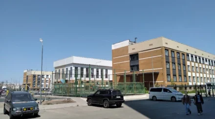 В Алматы частную школу Abyroi School передают государству