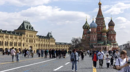 За казахстанцами в России установят цифровую слежку