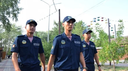 Модель модного дома "Пьер Карден" поступил на службу в Нацгвардию в Караганде