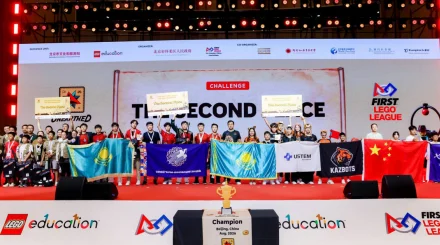  Қазақстандық оқушылар робототехникадан халықаралық чемпионатта 23 жүлде иеленді 
