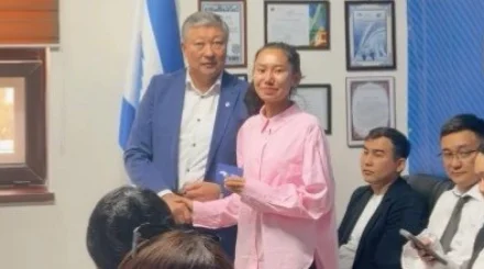"Ак жол" встретили новоприбывших членов партии в Астане