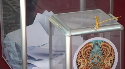 Халықпен жүздесу: партиялар өңірлерде қандай түйткілдерді көтерді