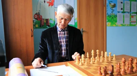 Өмір мен шахмат – егіз ұғым: сәтбаевтық қария 88 жасына дейін шәкірт тәрбиелеген
