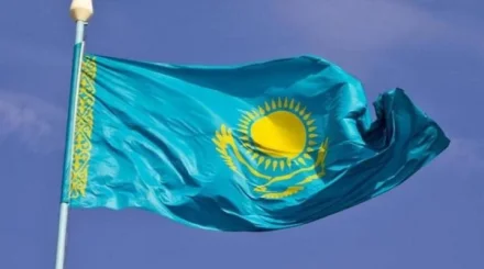 Выборы еще впереди, а Құрылтаев уже десять