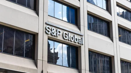 S&P повысило рейтинг Казахстана впервые за 10 лет
