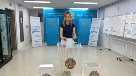  Сеулдегі сайлау учаскесінде қазақстандық студент алғаш болып дауыс берді 