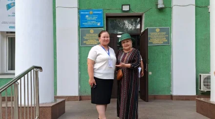 Заслуженная артистка Казахстана Лидия Каден проголосовала на выборах Курултай