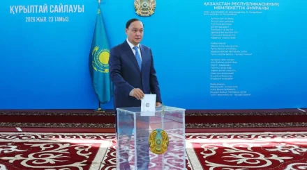  Құрылтай – 2026: Жамбыл облысының әкімі Ербол Қарашөкеев дауыс берді 