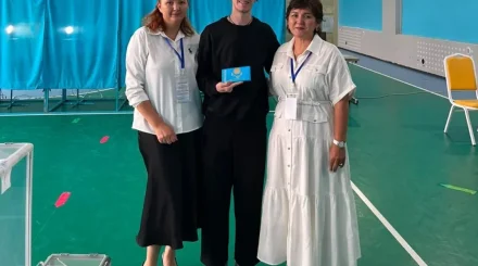 Алматыда Олимпиада чемпионы Михаил Шайдоров дауыс берді