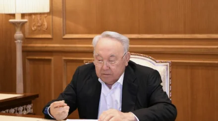 Назарбаев перенес операцию на позвоночнике накануне выборов