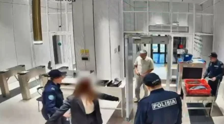   Астанада қоғамдық орында шалбарын шешкен ер адам жауапқа тартылды   