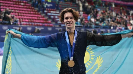   Михаил Шайдоров әлемдегі ең үздік үш мәнерлеп сырғанаушының қатарына енді   