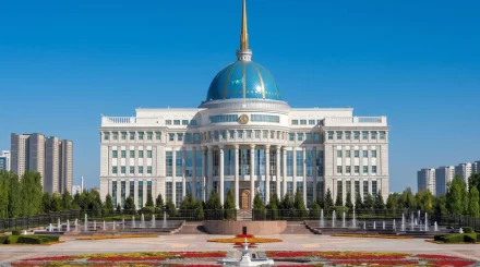 Главы государств поздравили Токаева с проведением выборов в Курултай