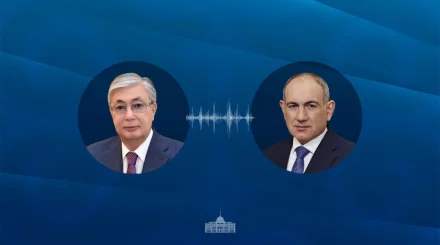 Пашинян поздравил Токаева с успешным проведением выборов в Курултай