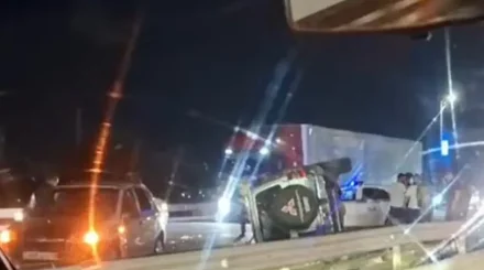 Семейдегі аспалы көпірде жантүршігерлік жол апаты: Бір адам қаза тапты