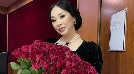  «Бөтен азаматтың бетіңнен сүйгені өте ерсі»: Қарақат Әбілдина амандасу әдебіне қатысты толғанысын жеткізді 