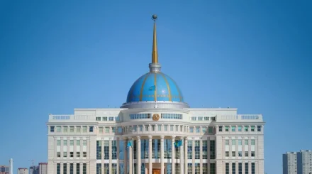 Глава государства направил поздравительную телеграмму поэтессе Марфуге Айтхоже