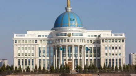 Продолжают поступать телеграммы поздравления в адрес главы государства